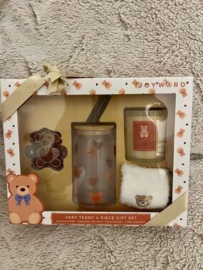 Sale!  VeryTeddy 4-Piece Gift Set - Cream/Brown